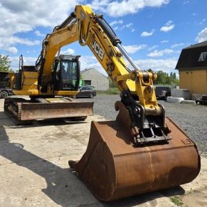 foto 24t excavator eko oil JCB JZ235 hydr.cutter too! tracked digger