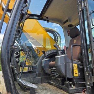 foto 24t excavator eko oil JCB JZ235 hydr.cutter too! tracked digger