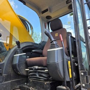 foto 24t excavator eko oil JCB JZ235 hydr.cutter too! tracked digger