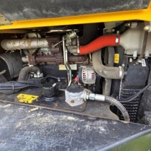 foto 6t/6m3 dumper 4x4 JCB 6TST