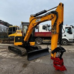 foto 6.6t offset powertilt JCB 65R1 excavator digger tracked