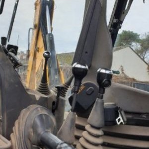 foto JCB 4CX Torque-lock backhoe (plates)