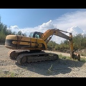 foto 21.5t crawled excavator JCB 210 tracked