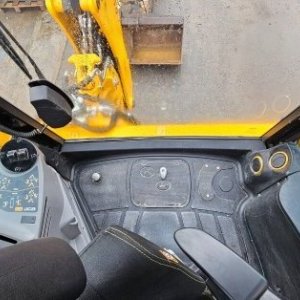 foto low hours JCB 4CX backhoe loader