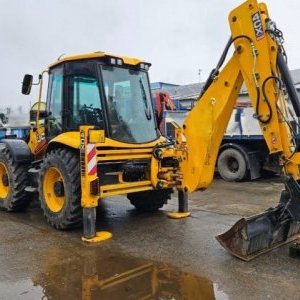 foto low hours JCB 4CX backhoe loader